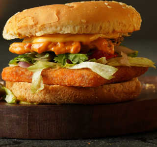 Crispy Paneer Burger-Railofy